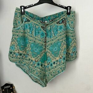 SPELL & THE GYPSY Vintage rare Aloha fox shorts, size L in EUC